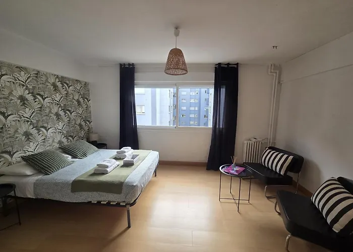 Lo Esencial En El Centro Vigo